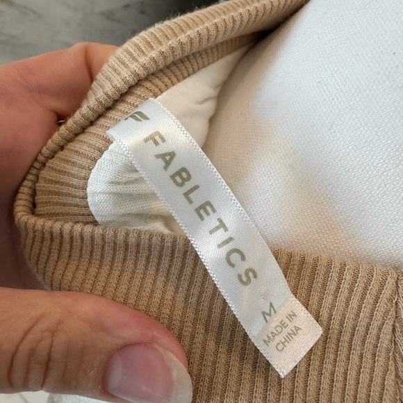 Fabletics Sherpa Pullover - Picture 3 of 3
